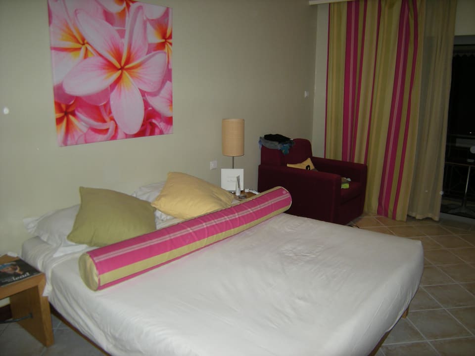 Accès direct à la piscine et plage Mauricia Beachcomber Resort & Spa