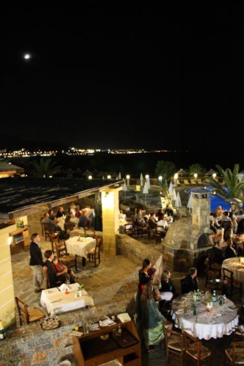 Griechischer Abend an der Poolbar Alexander Beach Hotel & Village Resort