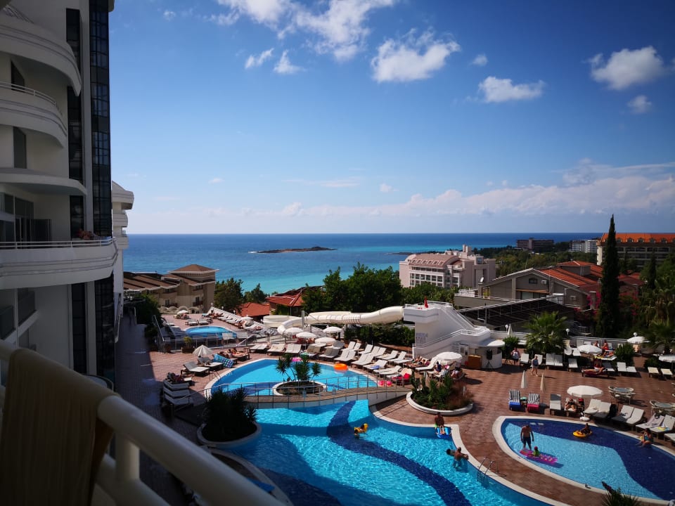 Ausblick Laguna Beach Alya Resort & Spa Hotel