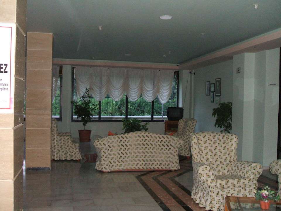 Lounge Hotel Pelin