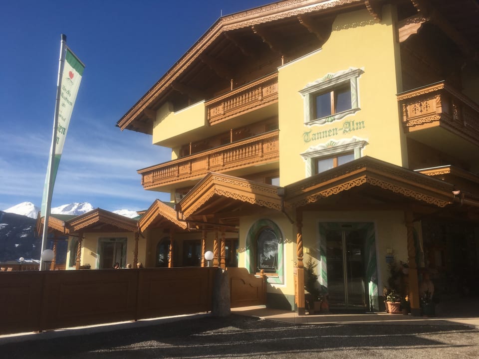 Außenansicht Alpengasthof Tannenalm