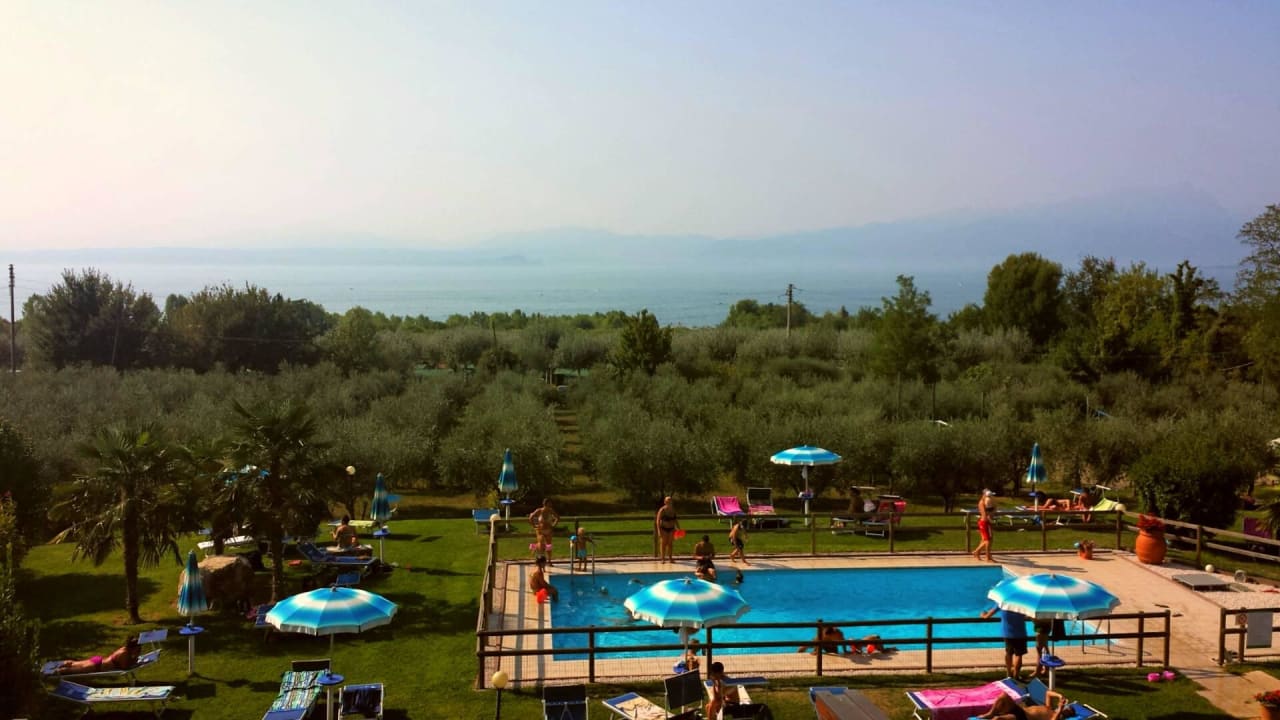 Ausblick von der Hotelterrasse Agriturismo il Giardino degli Ulivi