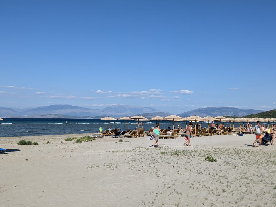 Strand Acharavi Beach Hotel