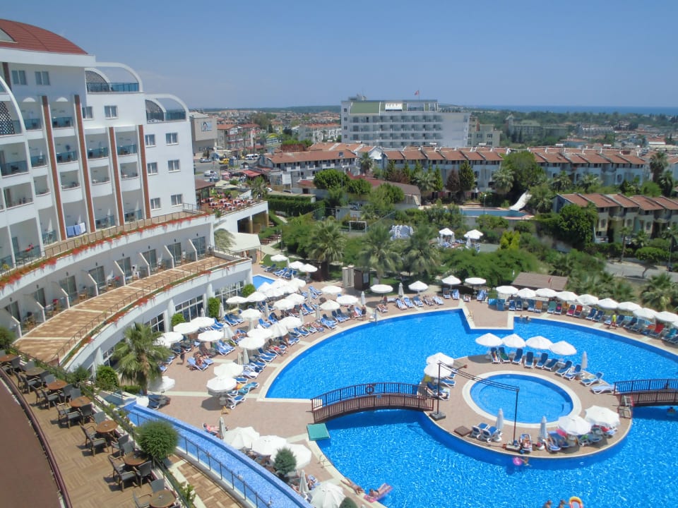 Ausblick Trendy Side Beach Hotel - Adults only