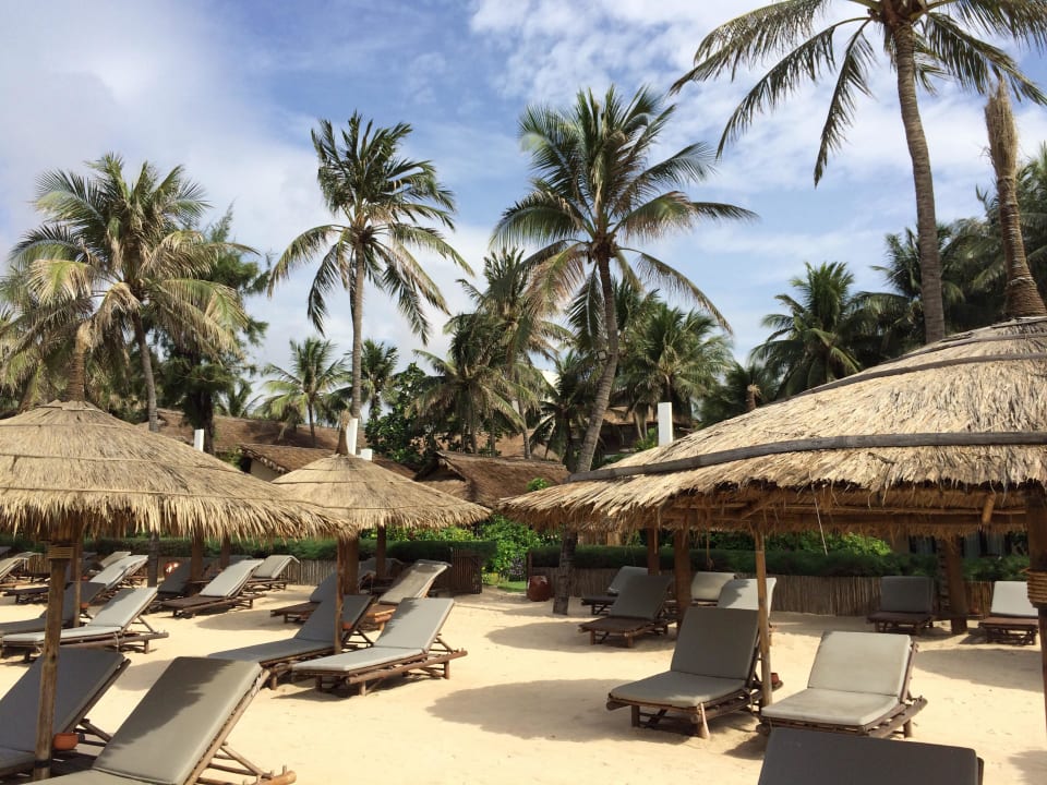 Strand Bamboo Village Beach Resort & Spa