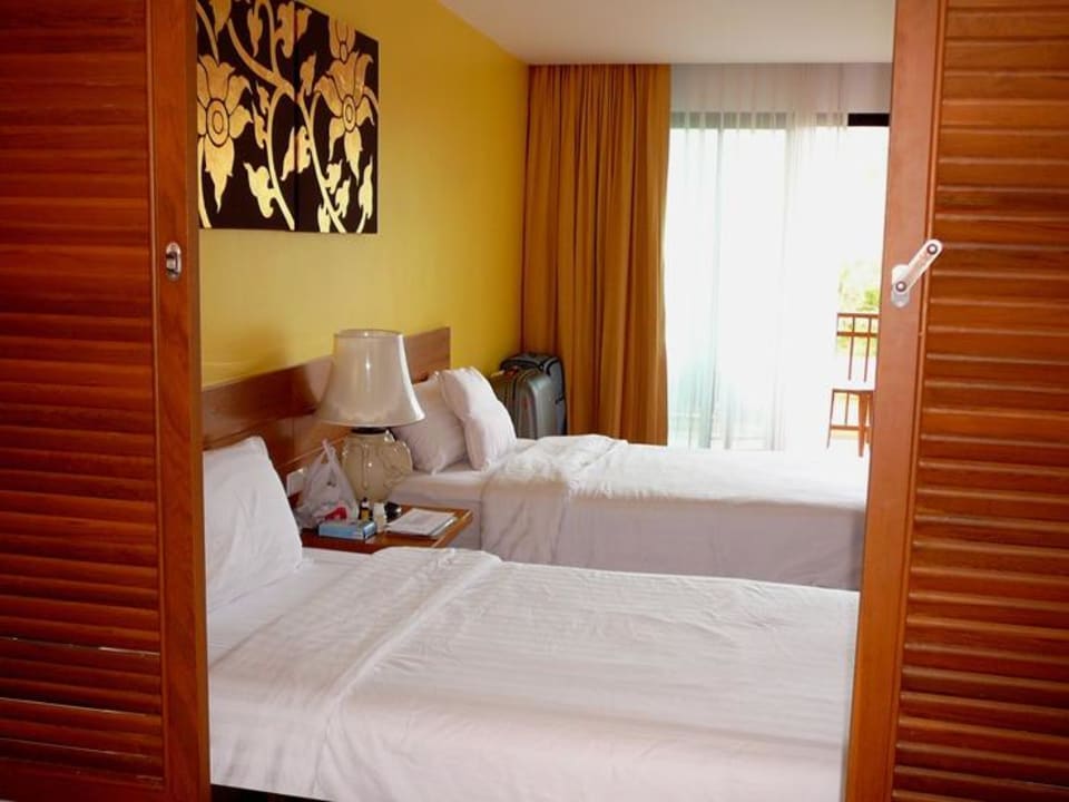 Unser Gästezimmer Hotel Naithonburi Beach Resort