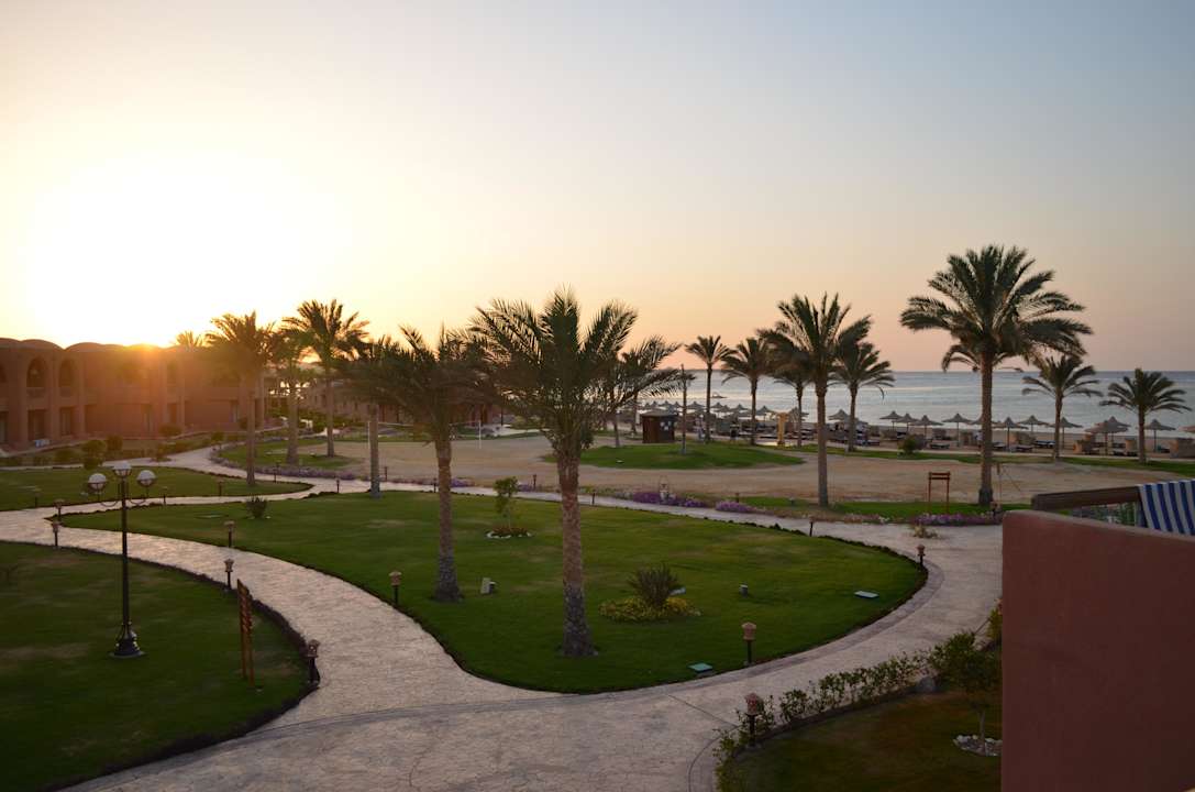Widok z tarasu Swisstouch Oriental Resort Marsa Alam
