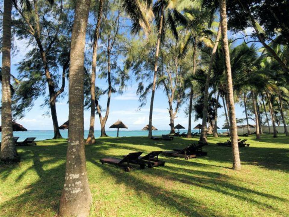 Liegewiese Hotel Diani Sea Lodge