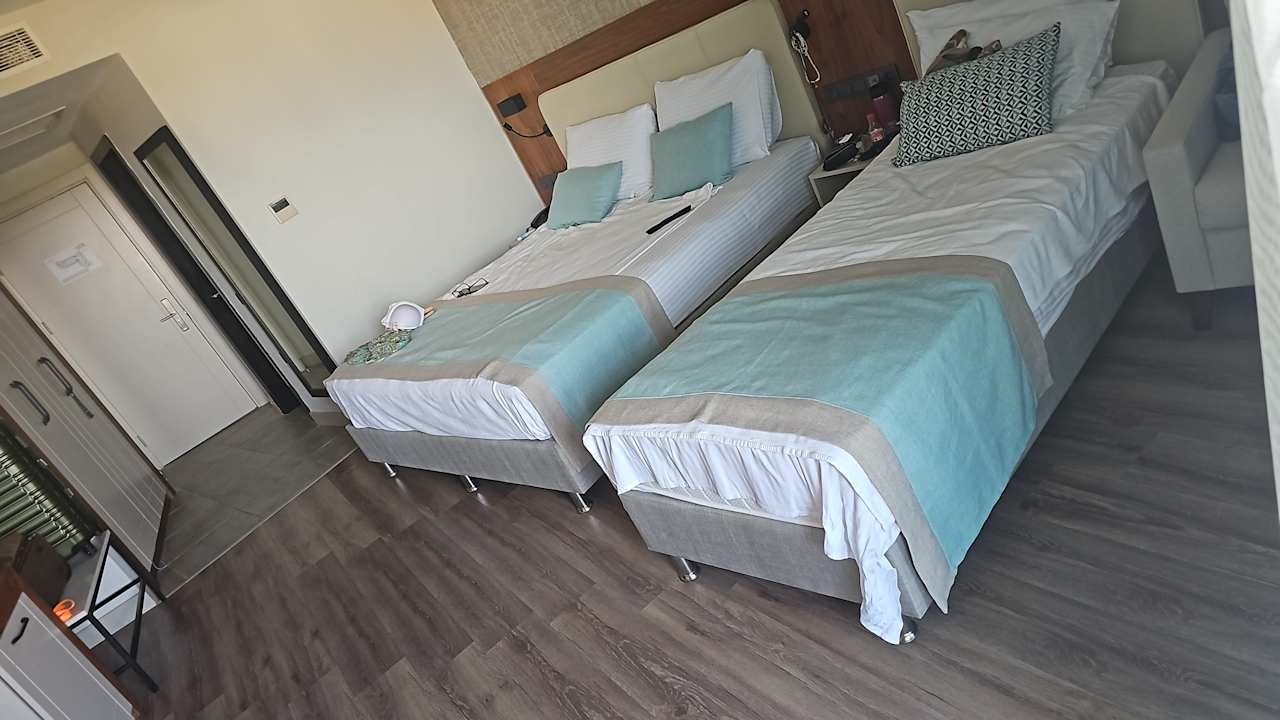 Zimmer Side Moon Palace Hotel