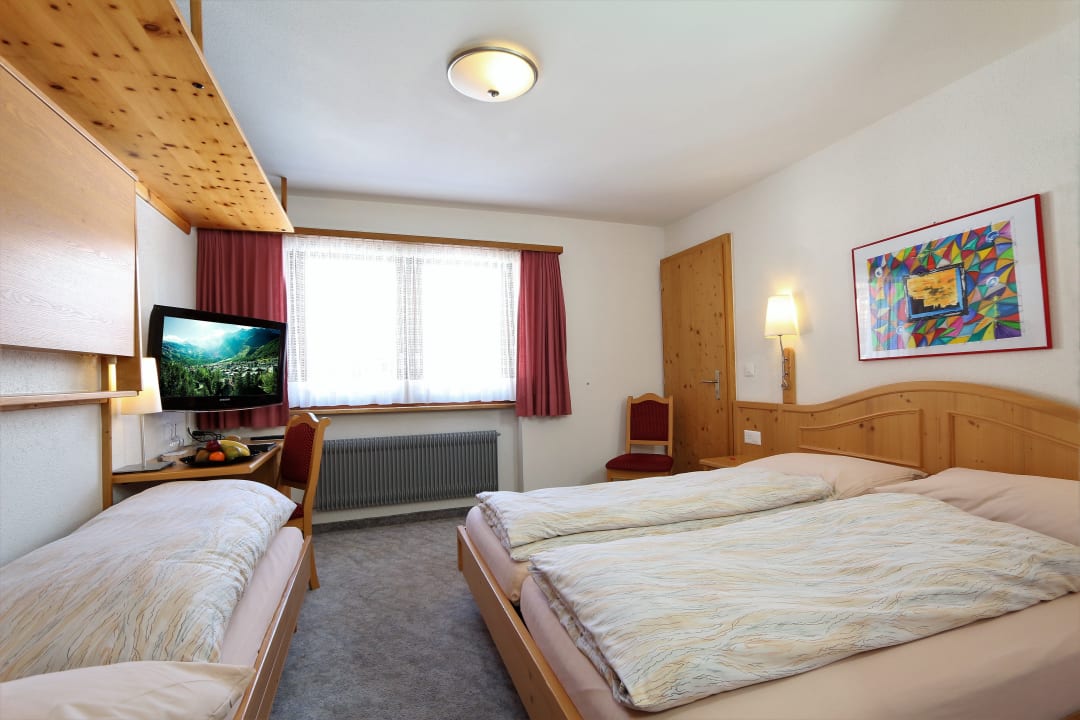 Zimmer Swiss Family Hotel Alphubel Saas-Fee