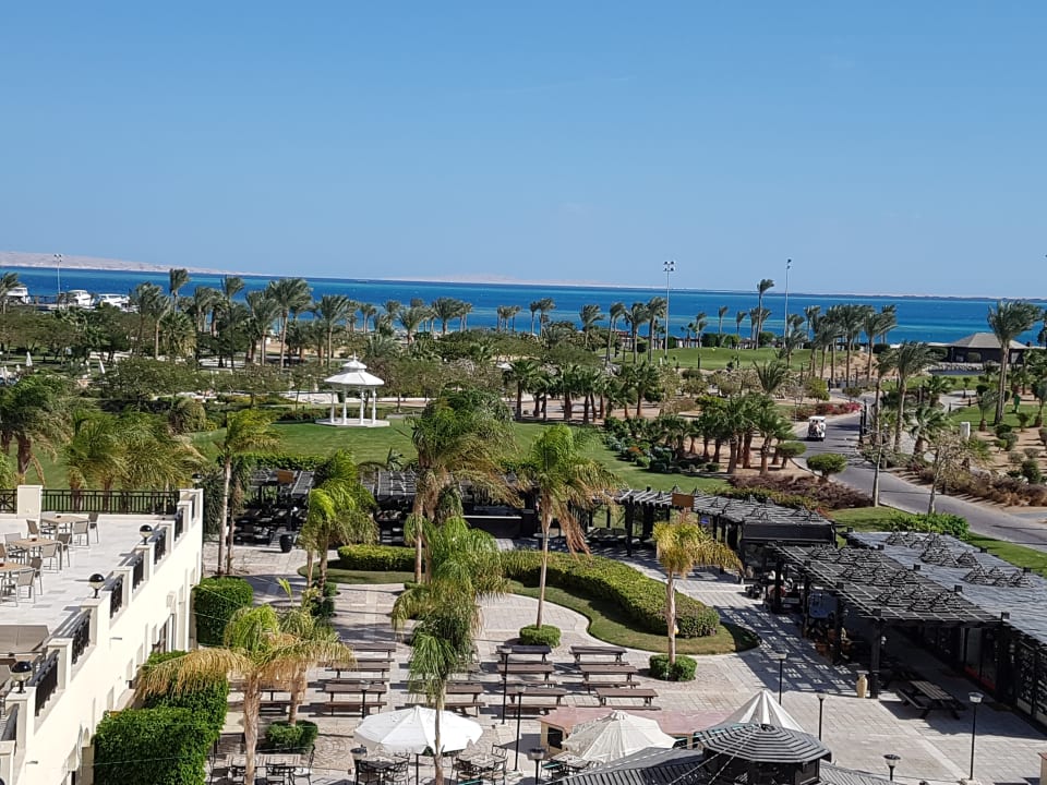 Große und weitläufige Anlage Steigenberger ALDAU Beach Hotel