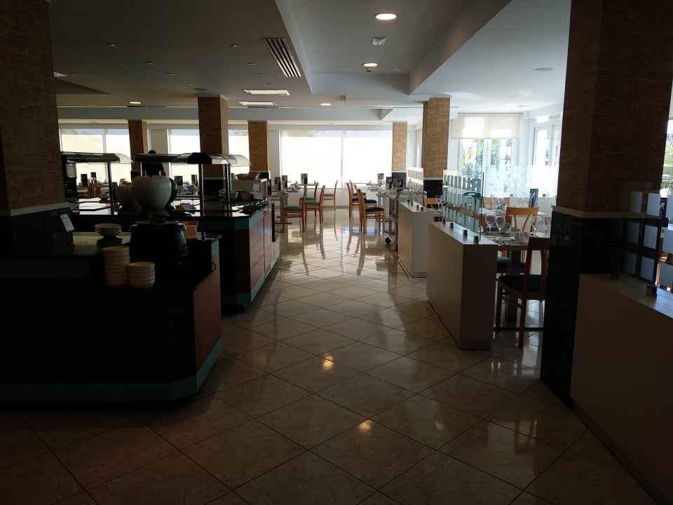 Gastro Universal Hotel Castell Royal