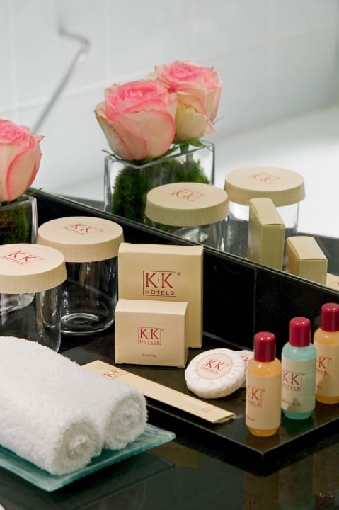 Guest Room K+K Hotel Cayré