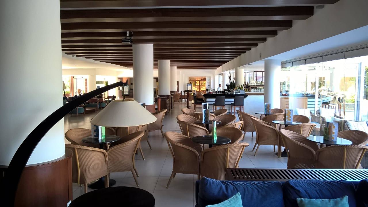 Sitzecken in der Lobbybar Phãea Cretan Malia