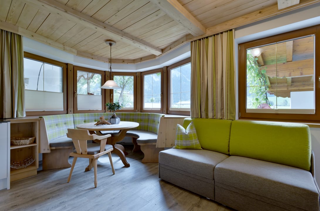 Zimmer Apartments Alpinschlössl Mayrhofen im Zillertal