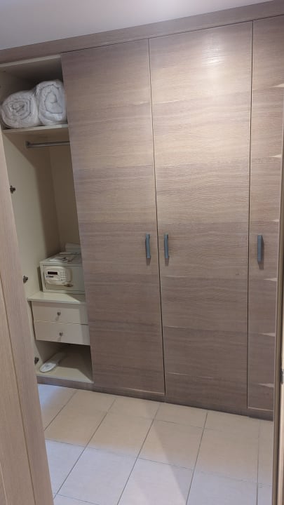 Zimmer Side Breeze Hotel