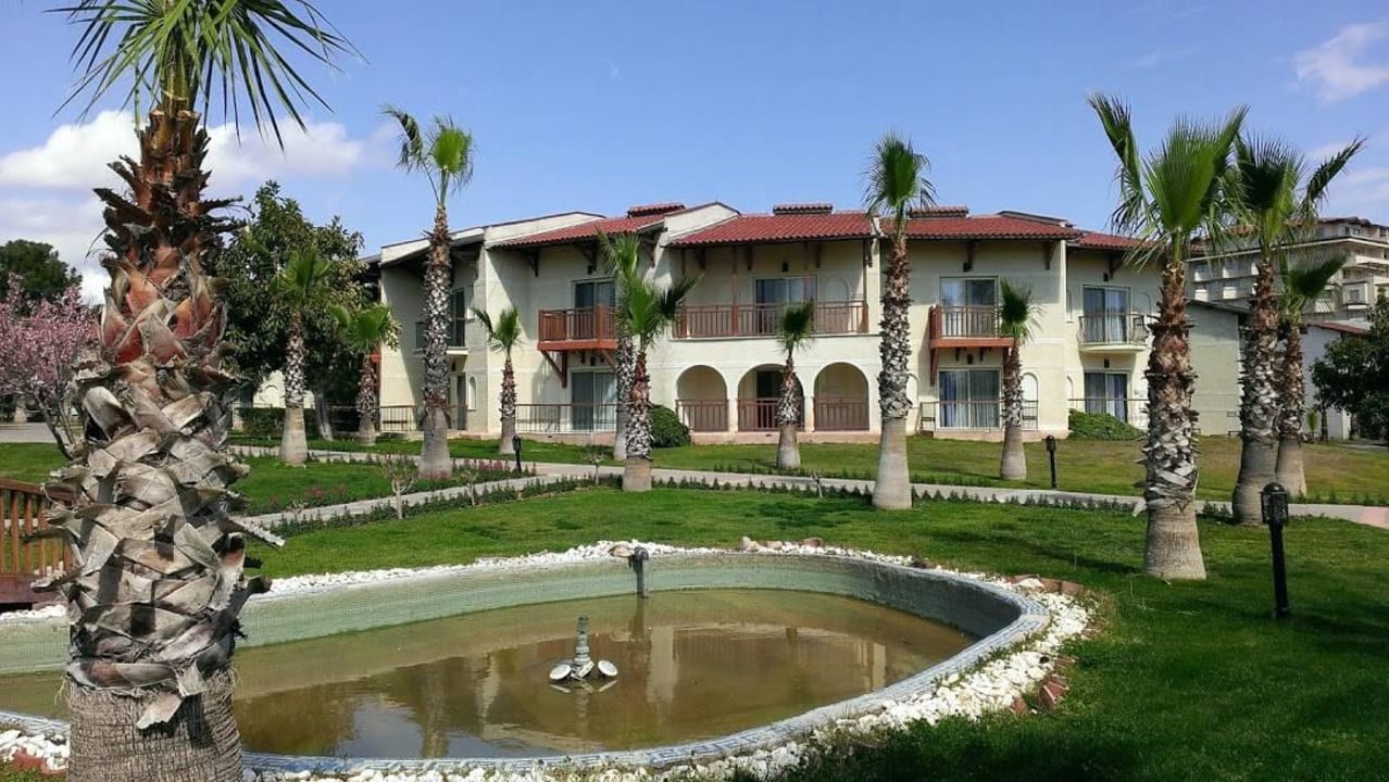 Clubhaus Papillon Belvil