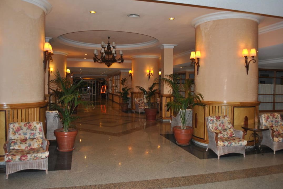 Lobby Hotel Riu Nautilus - Adults only