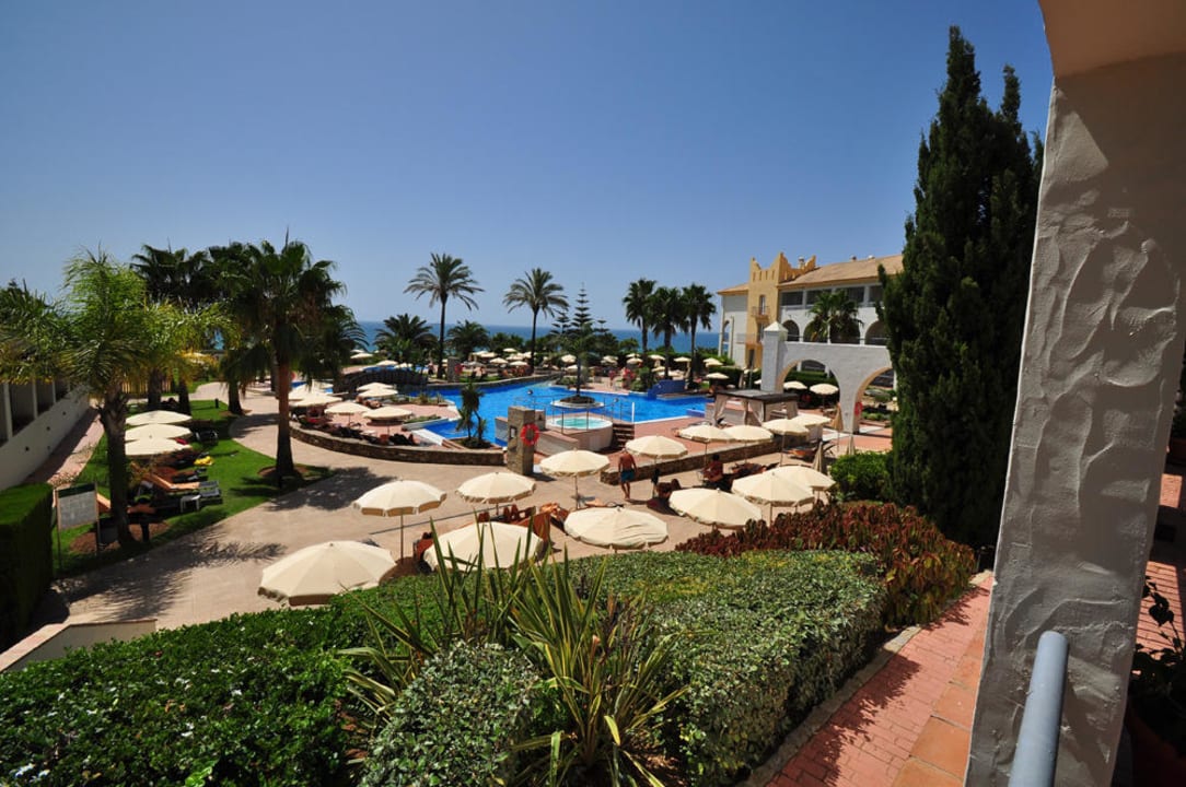 Terrasse und Pool Fuerte Conil-Resort