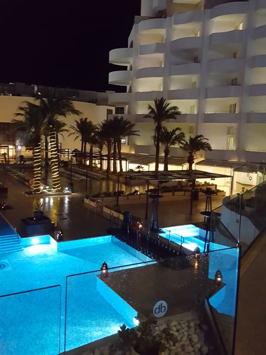 Pool db San Antonio Hotel + Spa