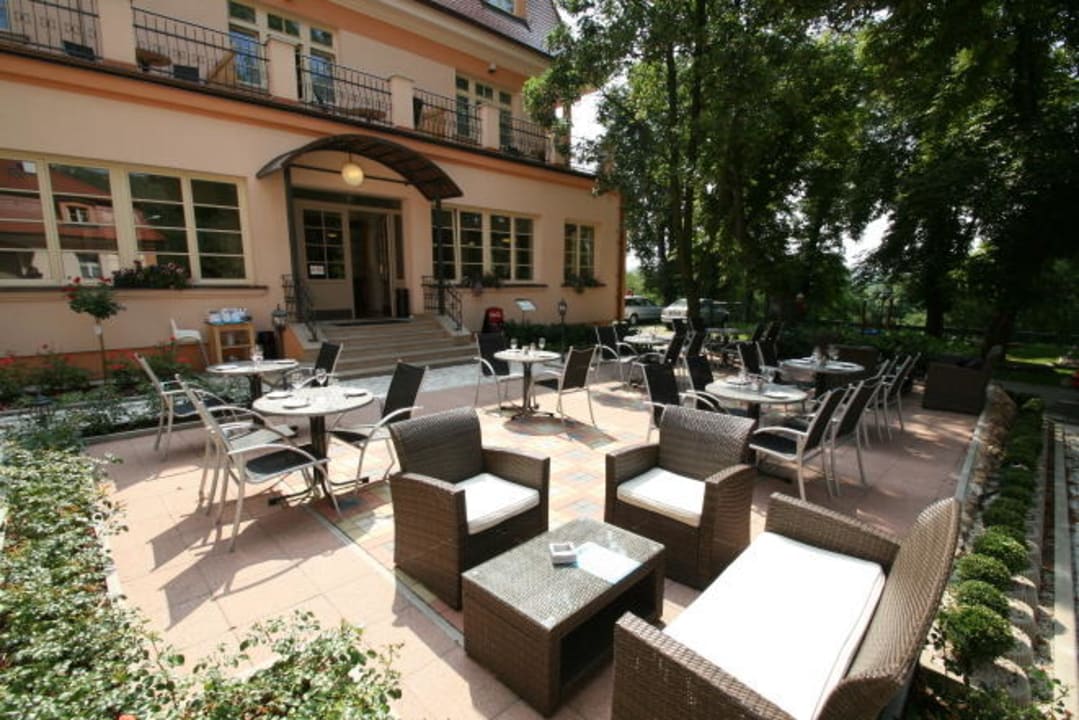 Restaurant und Terrasse Hotel Castle Residence Praha