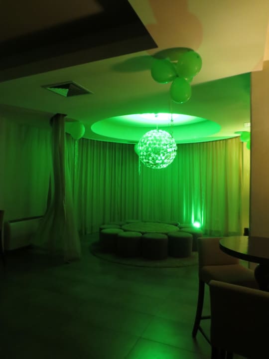 DIsco am St. Patricks Day Dreams La Romana Resort & Spa
