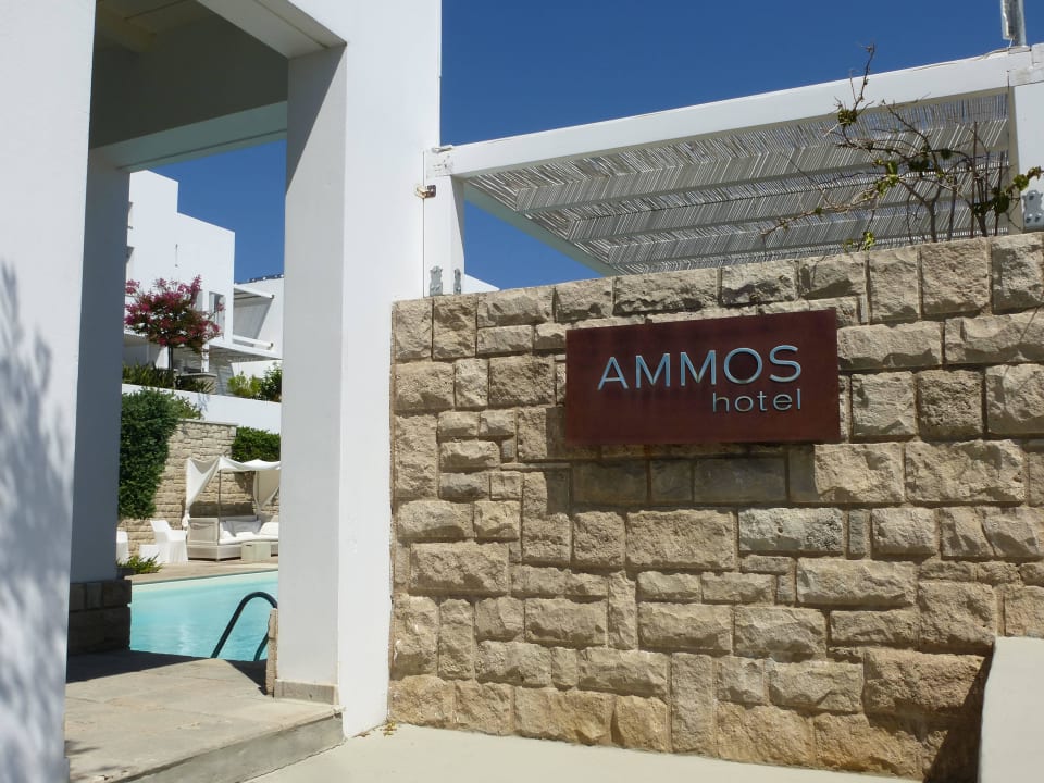 Moderner Eingangsbereich Ammos Hotel