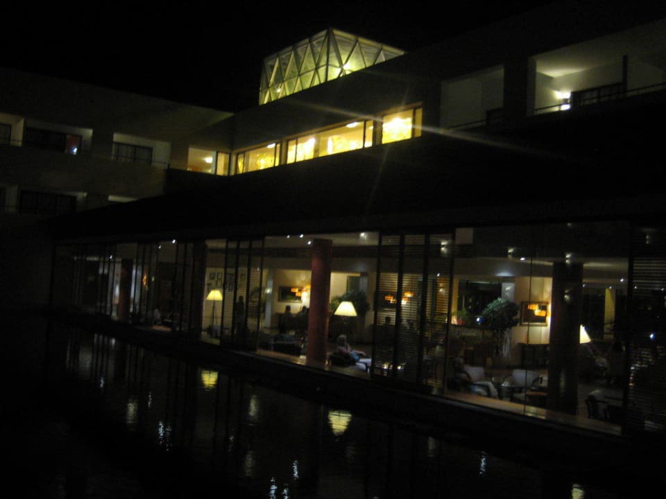 Abendimpression der Bar Hotel Costa Calero