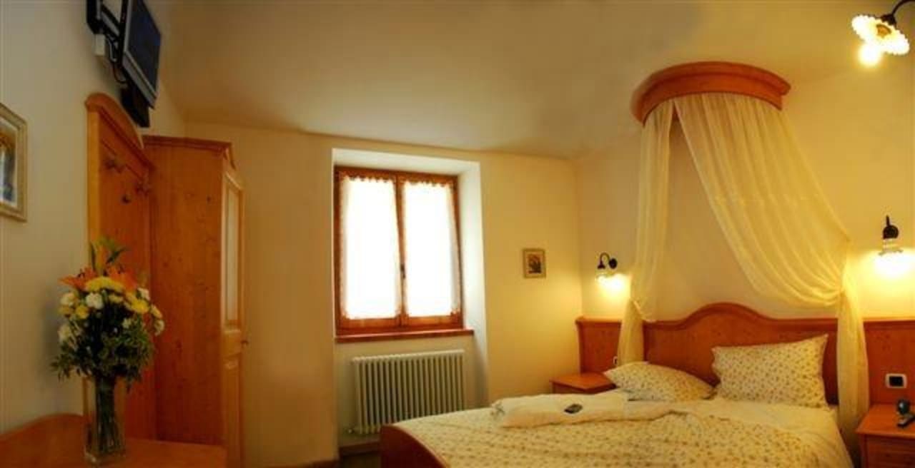 Camera la Smarzaròla Hotel Cà Mea Dina