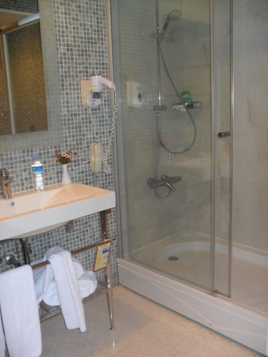 Badezimmer/Dusche Limak Lara Deluxe Hotel & Resort