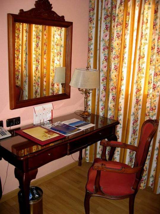 Hotel Pere IV Sallés Hotel Pere IV