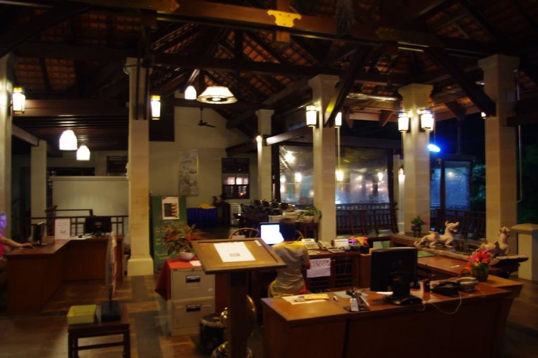 Einladende Lobby Khaolak Oriental Resort - Adults only
