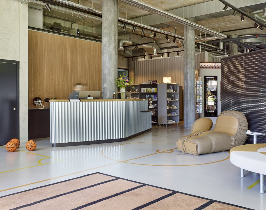 Lobby 25hours Hotel Zürich West