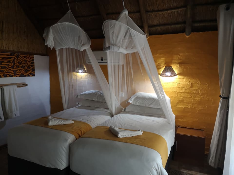 Zimmer Big 5 Toro Lodge