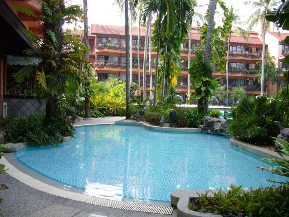 Pool area Courtyard by Marriott Phuket, Patong Beach Resort