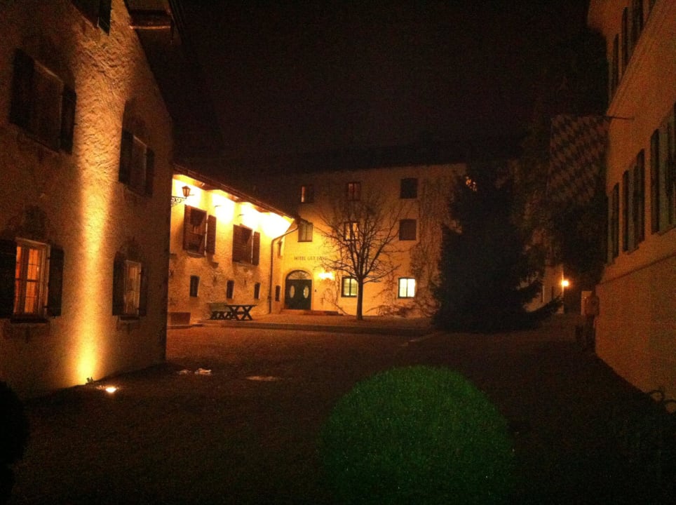 Innenhof Hotel Gut Ising