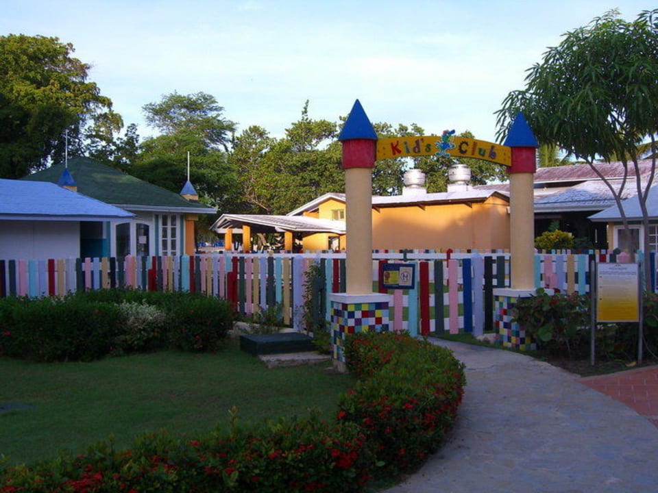 Kids Club Grand Paradise Playa Dorada