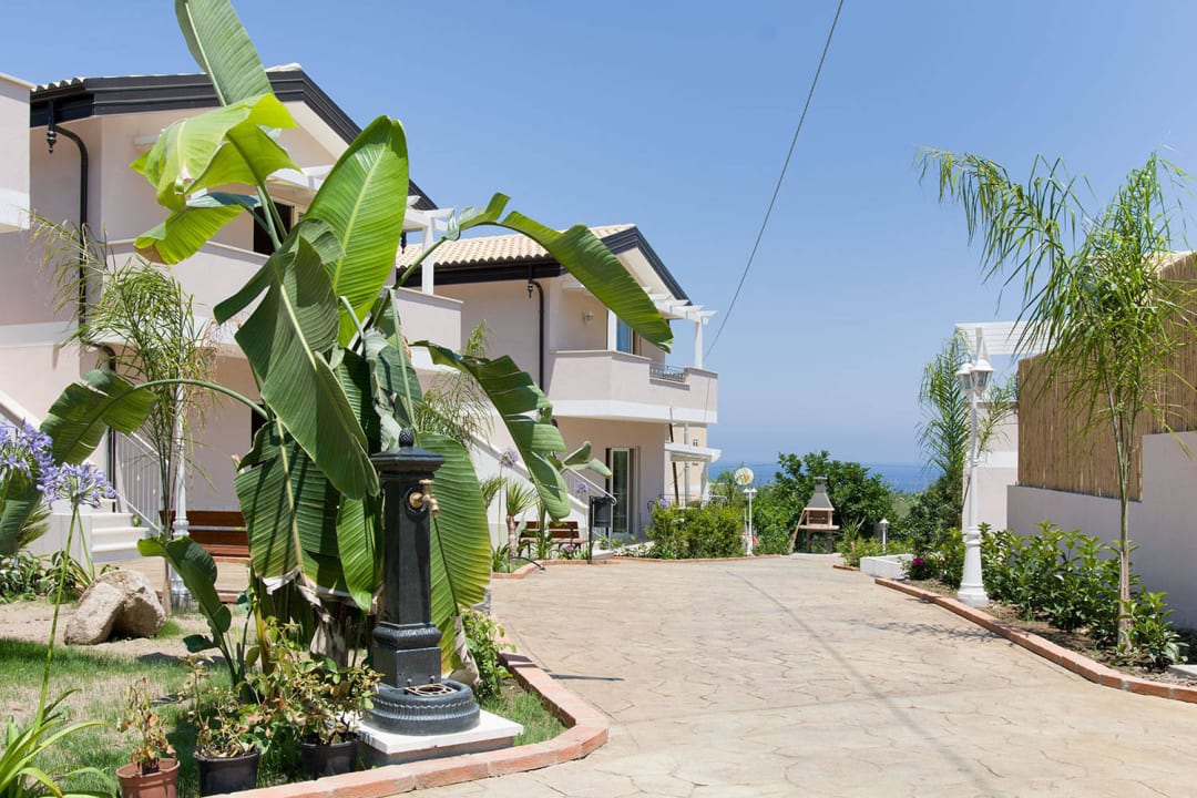 Esterni Valentour Residenza Borgo Italico
