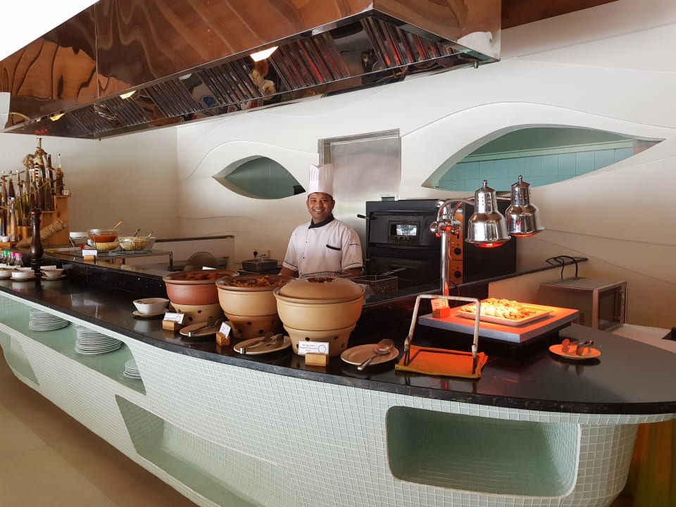 Gastro Outrigger Maldives Maafushivaru Resort