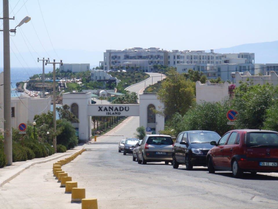 Anfahrt zum Hotel Xanadu Island Hotel