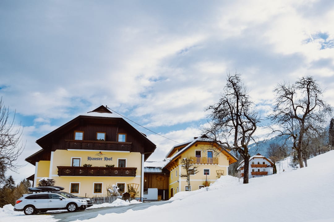 Außenansicht Chalets und Apartments Hauserhof