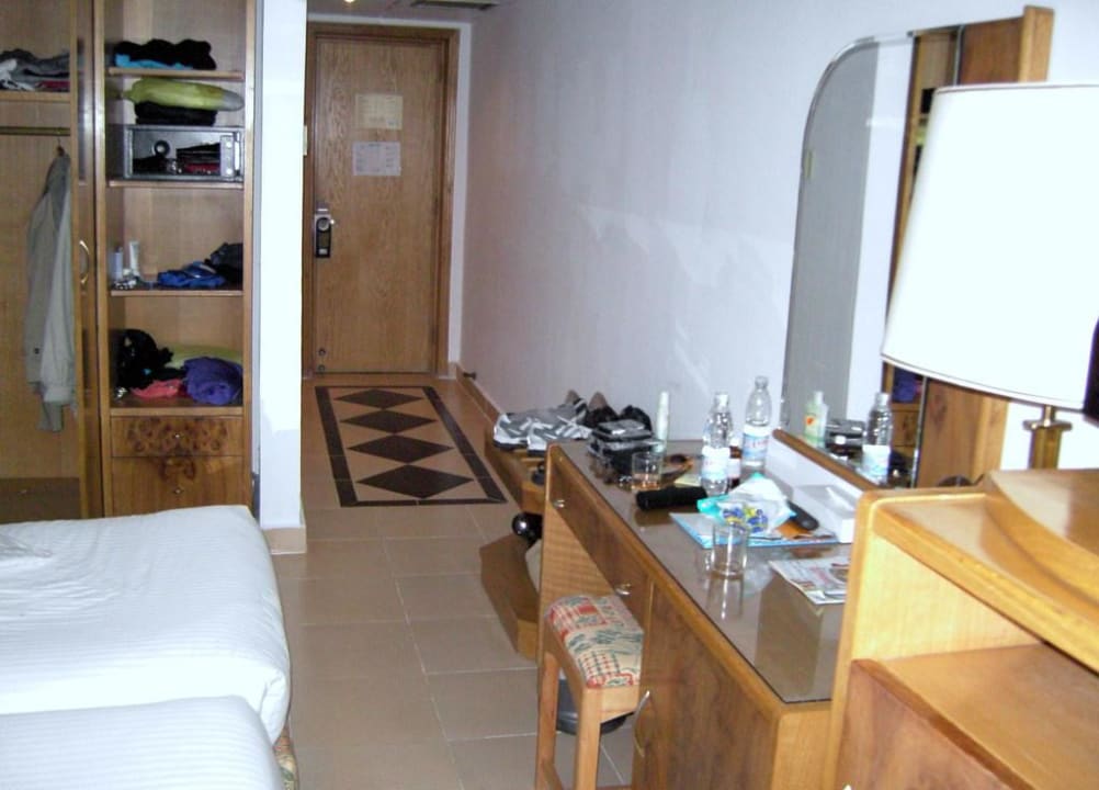 Unser Zimmer alt aber sehr sauber Beach Albatros Resort