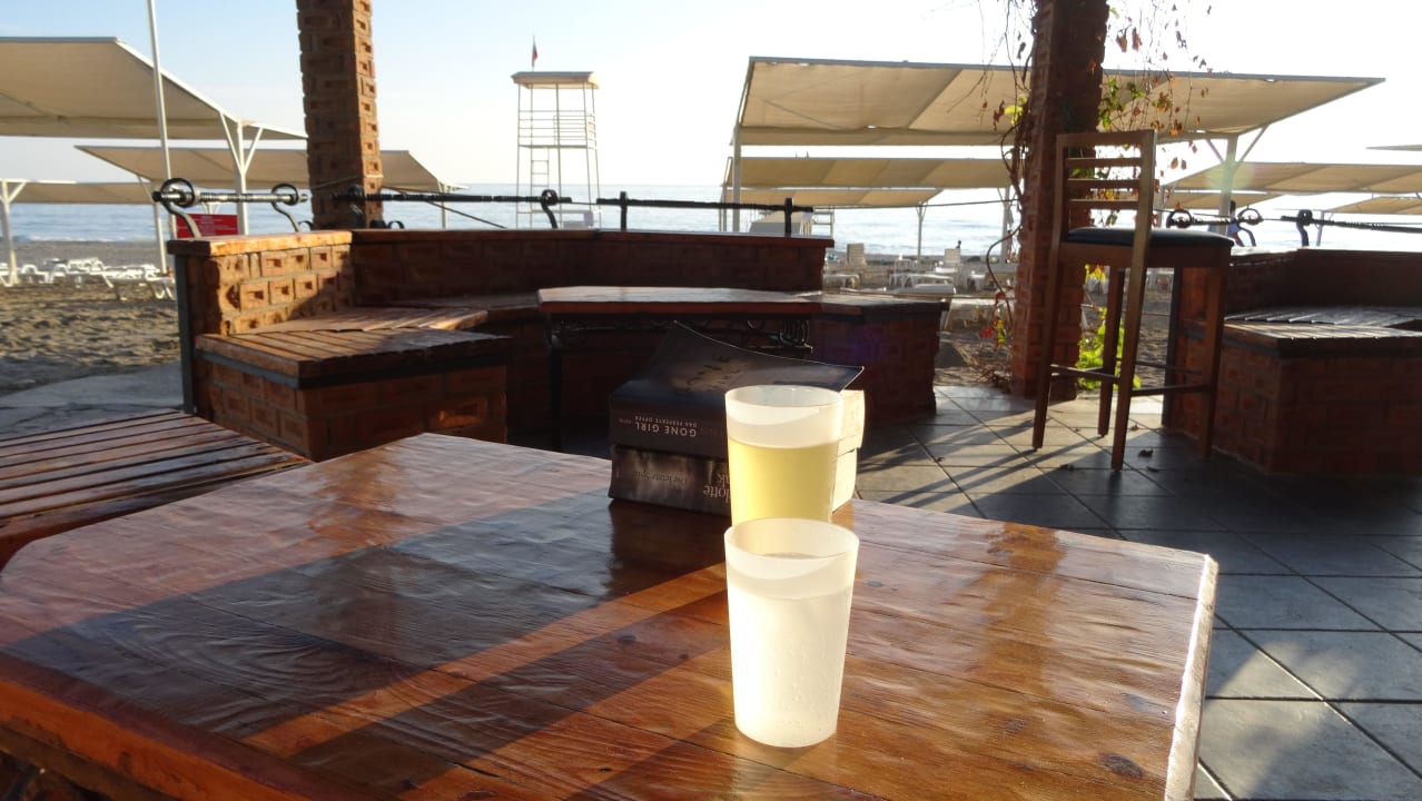 Strandbar Club Turtas Beach Hotel