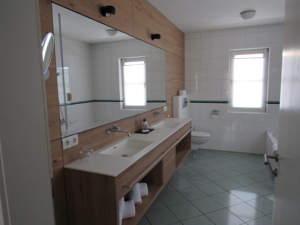 Zimmer SONNE_1806, Hotel am Campus Dornbirn