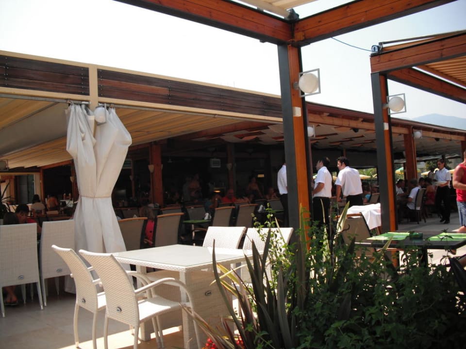Mittagsrestaurant alltoura Club Hotel Poseidon Palace