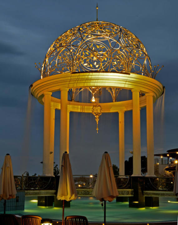 Pooltempel mit Beleuchtung Helena Sands