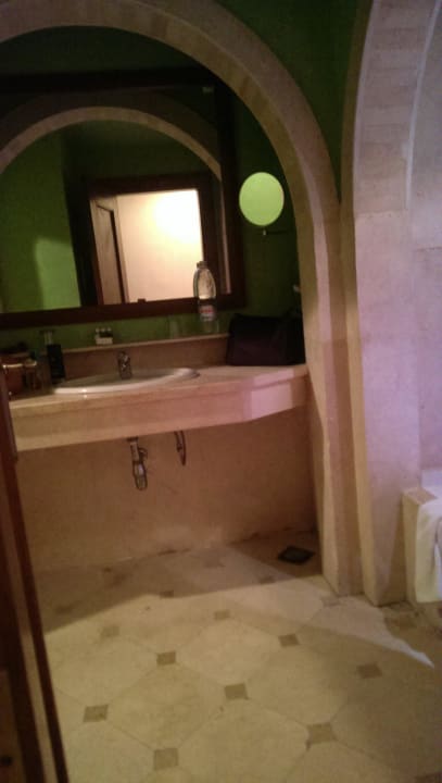 Zimmer/Bad Ghazala Gardens