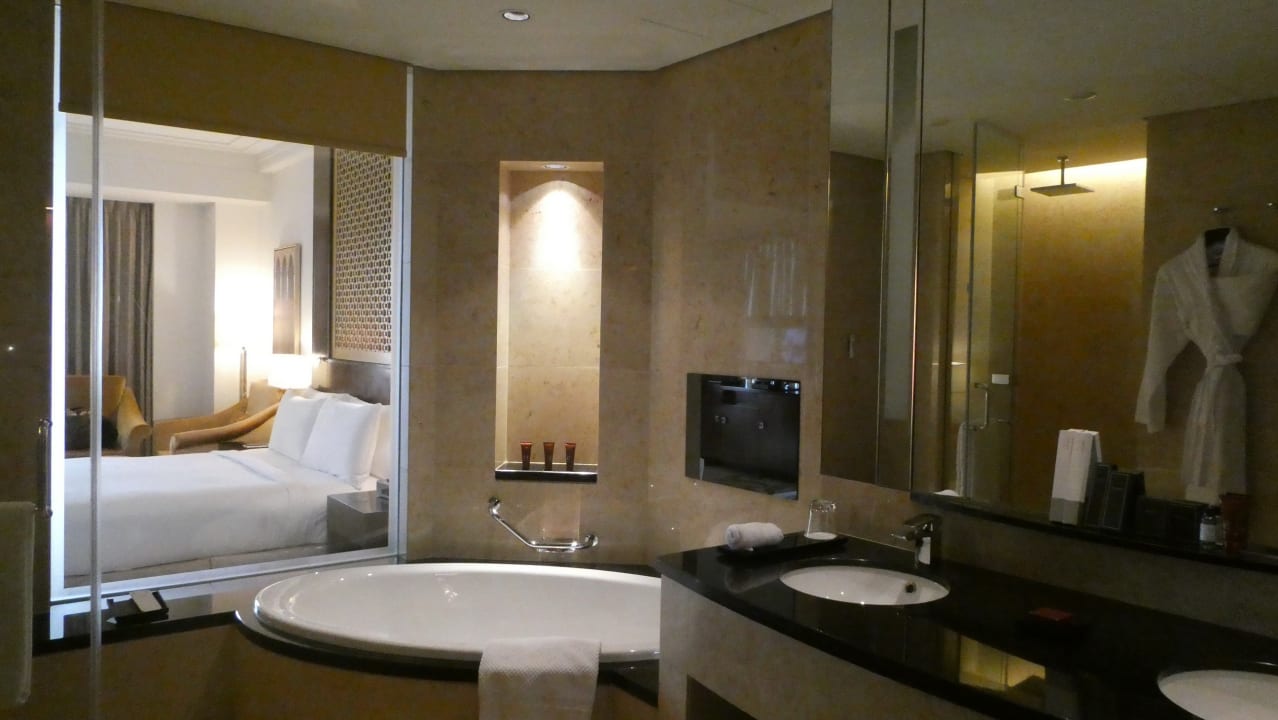 Zimmer Conrad Dubai