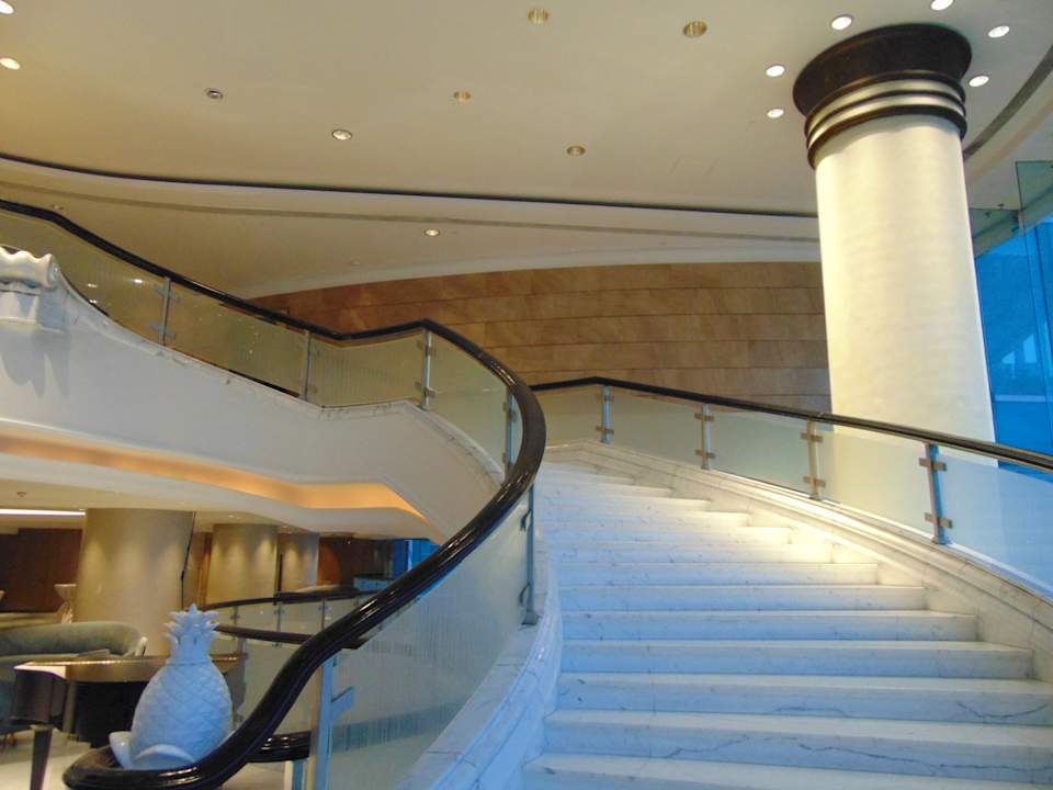 Lobby Harbour Grand Kowloon