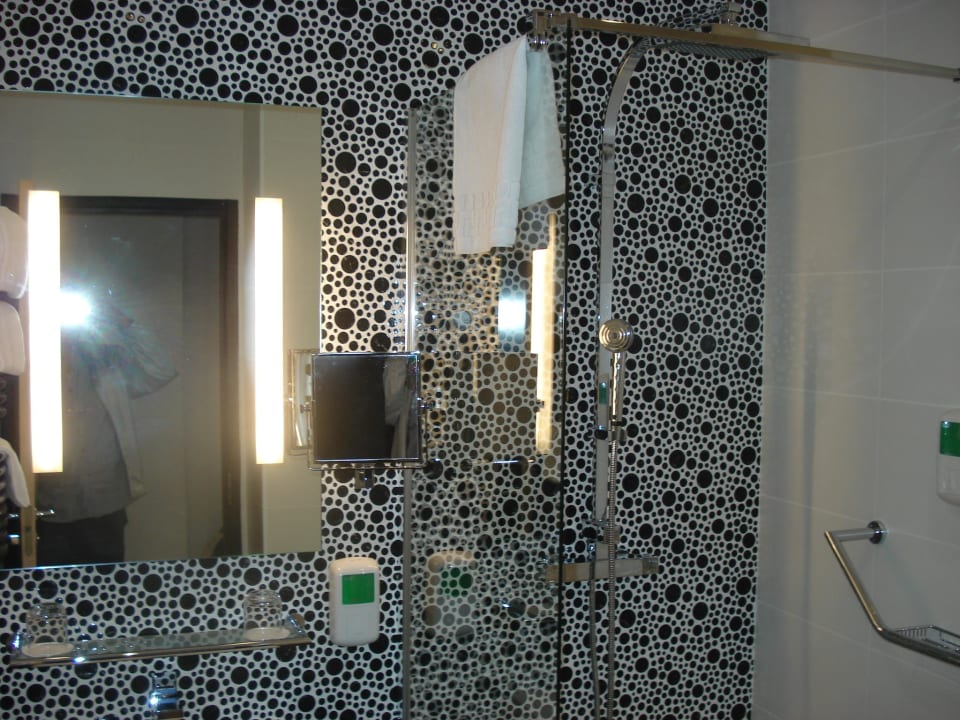 Bad/Du Quality Hotel El Centre Del Mon